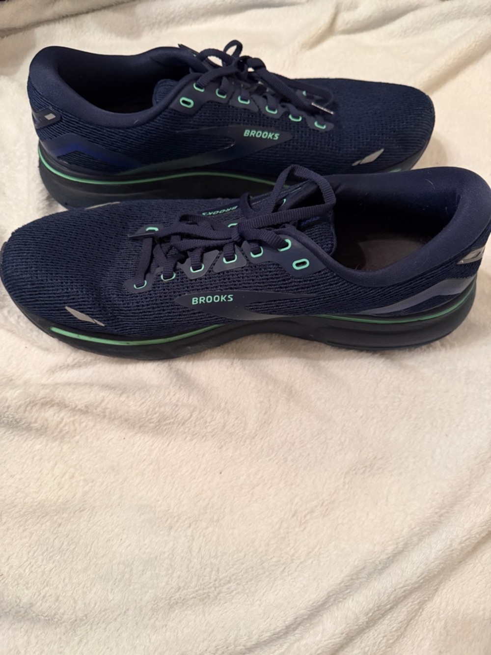 Brooks Men’s Ghost 15 Navy/Mint Highlights Shoes! Size Medium 12 D! EUC!